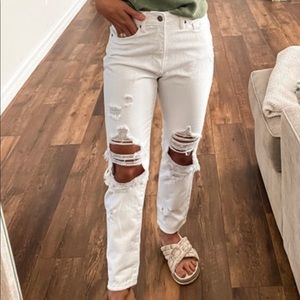 High Rise destressed mom jeans -Size 28